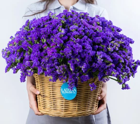 Flower in a Basket ‹Dry Purple› with limoniums